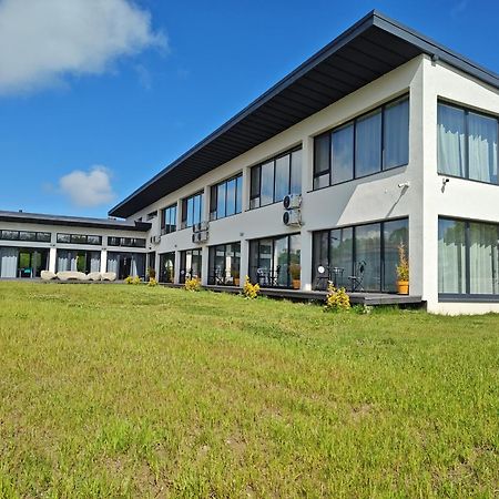 Jai Giridhari Villa Avrig Exterior photo